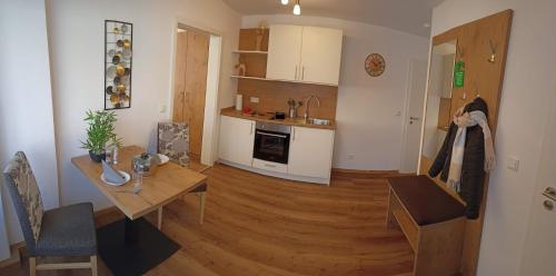 Una cocina o cocineta en Hotel - Gasthof Erber