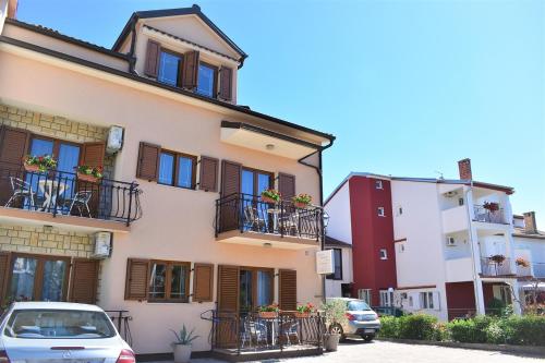 Apartments & Rooms Ivana