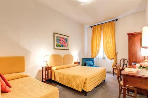 A seating area at Hotel S.Giorgio & Olimpic