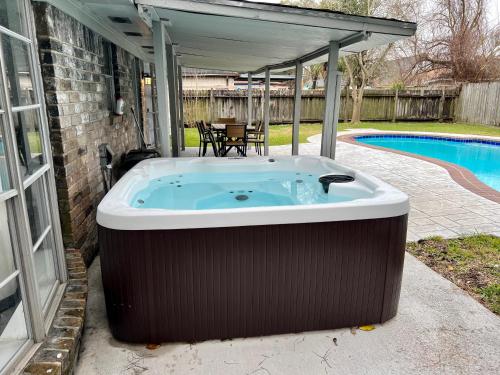 Bazén v ubytování Private Pool, Pool Table, Outdoor kitchen,Spa nebo v jeho okolí
