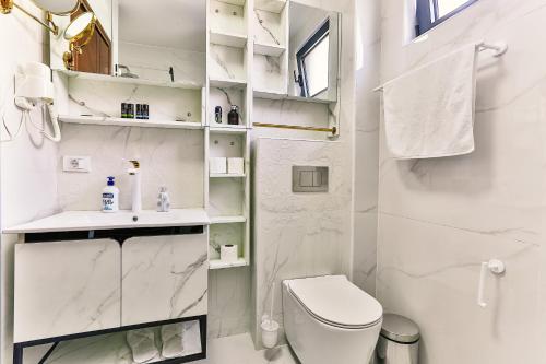 バールにあるDollaku Apartmentsのギャラリーの写真