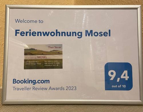 ein Willkommensschild für eine fernholzwickelnde Muschel in der Unterkunft Ferienwohnung Mosel in Valwig