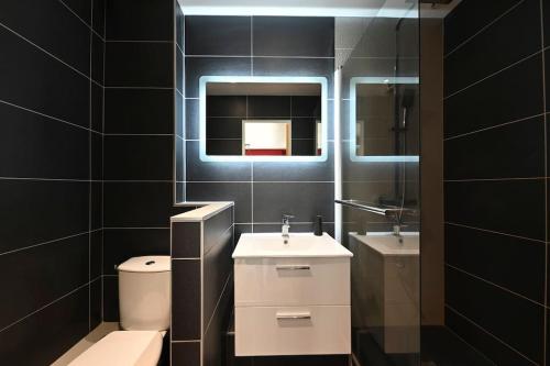 Kúpeľňa v ubytovaní Studio Moderne à Tours