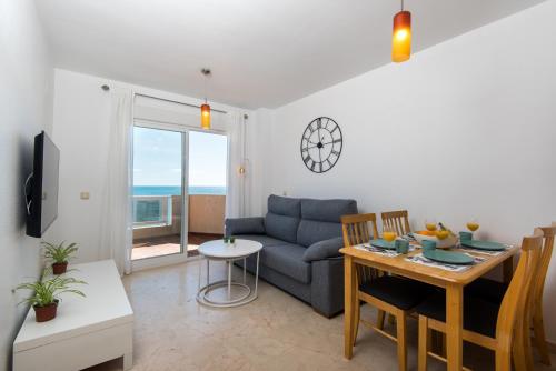PRIVILEGE OF THE SEA, 1st Line Carvajal Beach- Fuengirola 3rd floor