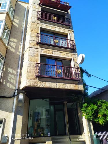 Το κτήριο όπου στεγάζεται  το διαμέρισμα