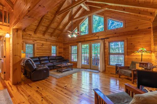Wolf Den Lodge – Photos 3