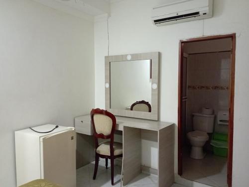 Koupelna v ubytování HOTEL COSTA DEL SOL mav