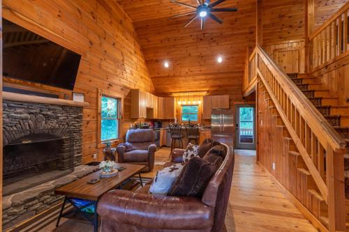 1 Treetops Retreat – Photos 2