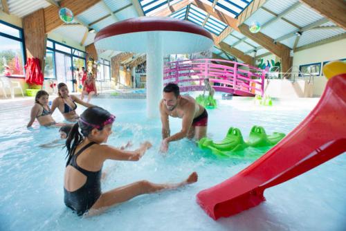 Επισκέπτες που μένουν στο Camping Officiel Siblu Domaine de Kerlann
