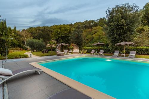 Imagen de la galería de Villa Veranda, a Romantic Farmhouse with Pool, en Larciano