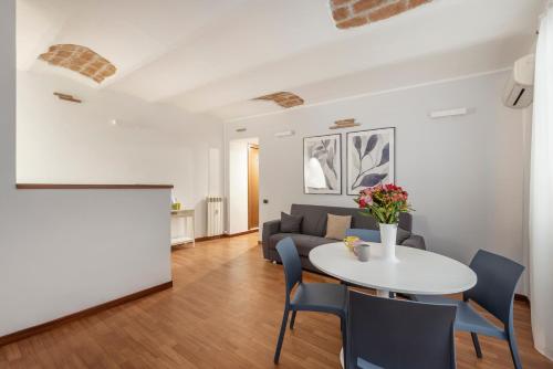Zona de estar de White Rooms Colosseo