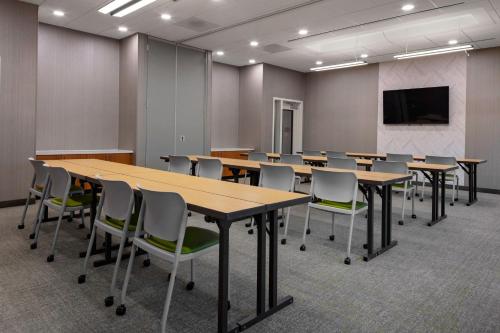 Konferenční prostory v ubytování SpringHill Suites by Marriott Beaufort