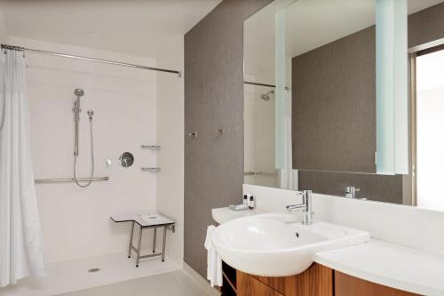 Koupelna v ubytování SpringHill Suites by Marriott Beaufort