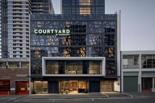 Courtyard by Marriott Melbourne Flagstaff Gardens Image