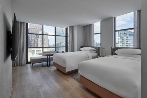 Courtyard by Marriott Melbourne Flagstaff Gardens Image