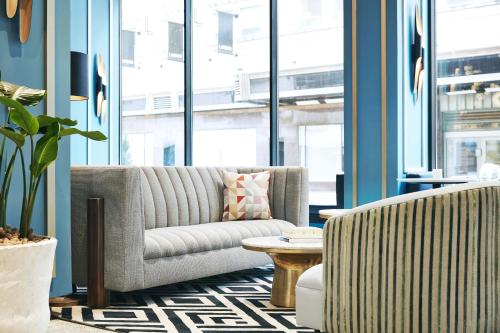 Kinley Cincinnati Downtown, a Tribute Portfolio Hotel Image