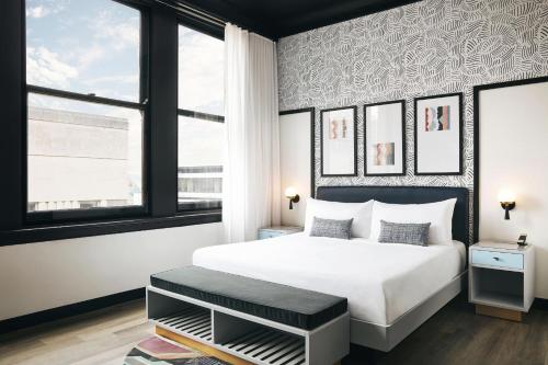 Kinley Cincinnati Downtown, a Tribute Portfolio Hotel Image