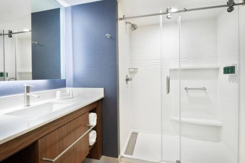 Koupelna v ubytování Residence Inn By Marriott Port Arthur