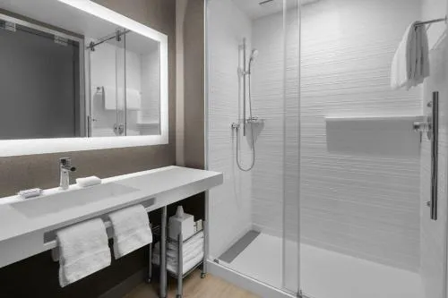 AC Hotel by Marriott Miami Dadeland photo 11