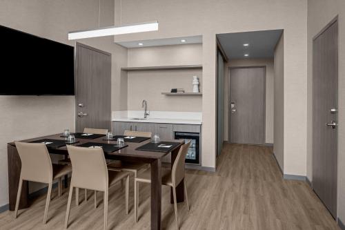 AC Hotel by Marriott Miami Dadeland photo 32