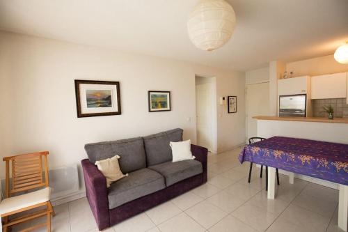 Posedenie v ubytovaní Quiet and cozy 1BR close to beach and all services