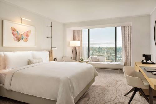 JW Marriott Parq Vancouver Image