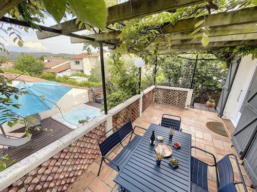 Villa jacuzzi à 10min dAix en Pce