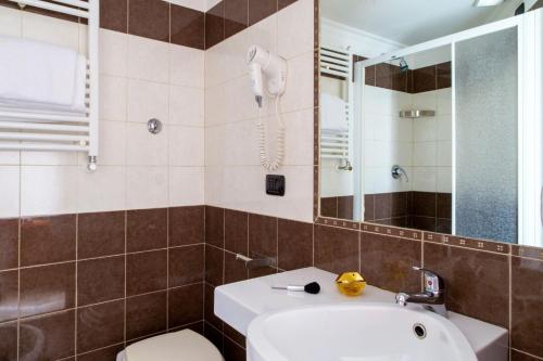 Phòng tắm tại Hotel Ciao