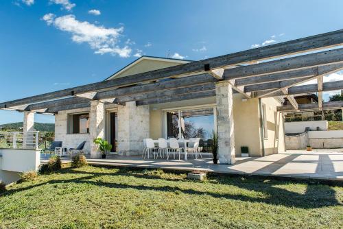 Galería fotográfica de Villa Tramonto - Camerano, meravigliosa villa con giardino panoramico en Camerano