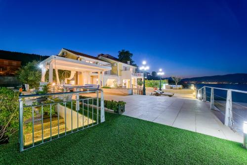 Phong cảnh thiên nhiên gần biệt thự