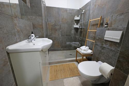 Un baño de Fara No71 apart 3