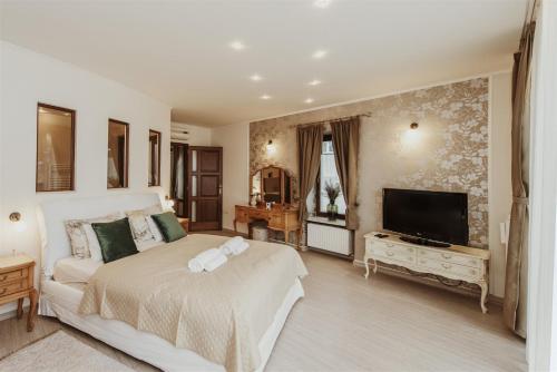 Hilltop Wellness Villa-big garden, sauna, hot tube 7635 Pécs, 8 Ángyán János utca kép - 3