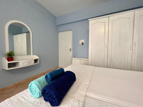 Villa By The Beach Goaにあるベッド