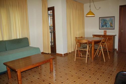 Apartamentos Pessets Adelaida – Photos 5