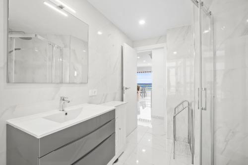 Don Miguel Apartment Deluxe 7-A Levante Beach