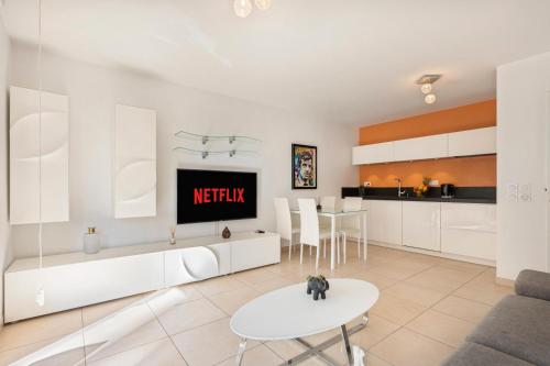 Hyper centre New Building