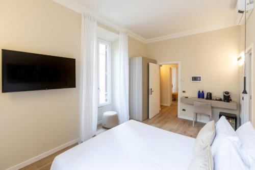 Elegantia Luxury Rooms