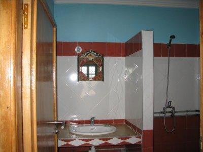 Koupelna v ubytování Riad Mimouna De Timnay