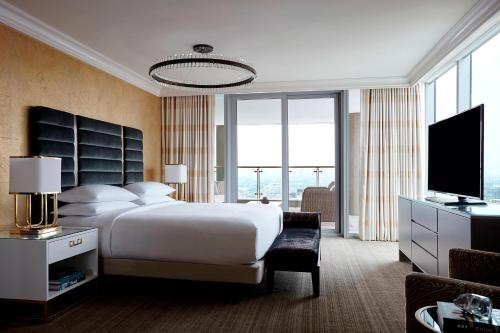 Marriott Marquis Houston Image