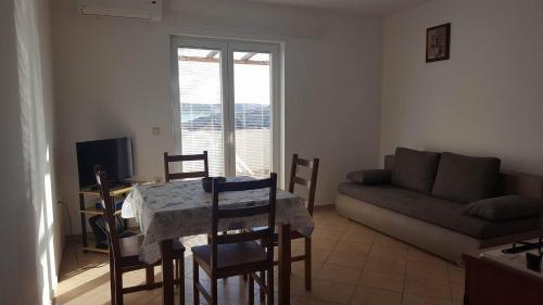 Χώρος καθιστικού στο Apartments Luka