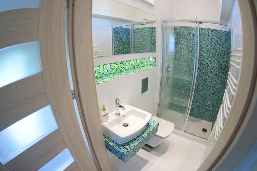 Ένα μπάνιο στο Classic Apartment with Private Sauna in Old Town