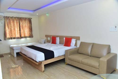 Ένα ή περισσότερα κρεβάτια σε δωμάτιο στο hotel fortune city