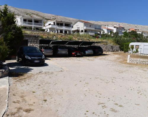 Gallery image of Rooms Villa Andreja in Pag