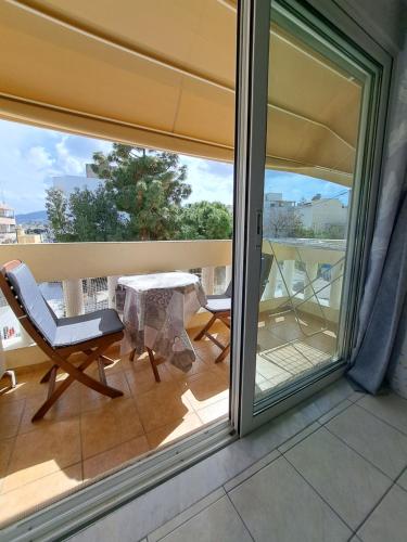 Michalis Apartment- Close to port, beaches