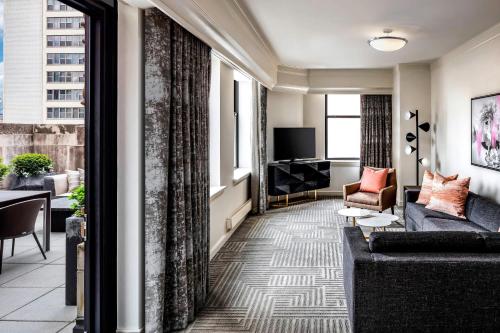 Ruang duduk di The Gwen, a Luxury Collection Hotel, Michigan Avenue Chicago