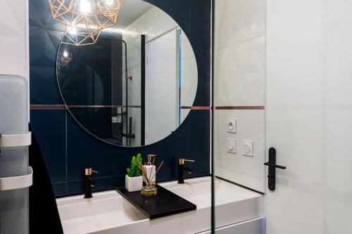 Koupelna v ubytování T3 Le Designer 4è-Terrasse-climatisation & Netflix