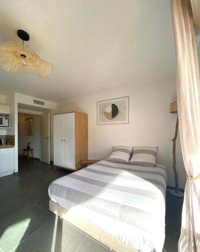 Luxueux Studio Neuf - Frontière Monaco - Piscine - Parking privé photo 27