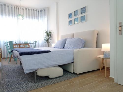 Casino Blu: 50m to beach, in town center (fast Wi-Fi)