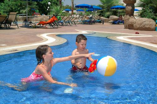 Bassein majutusasutuses Nissiana Hotel & Bungalows või selle lähedal