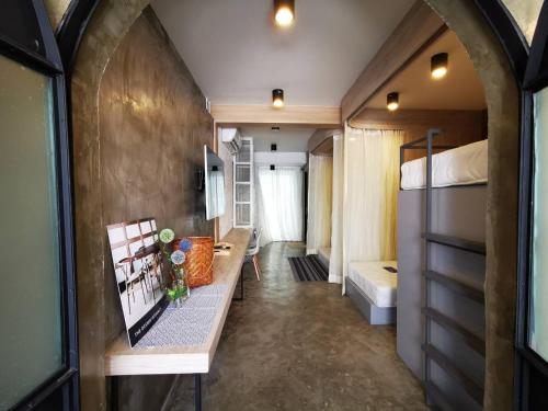 Afbeelding uit fotogalerij van Many Days Hostel Bangkok in Bangkok